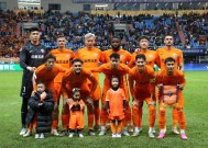 真人娱乐-风云突变上海海港今夜门线救险，荷甲版图或变，更衣室稳定，细节决定成败(海权与制海权43答案)