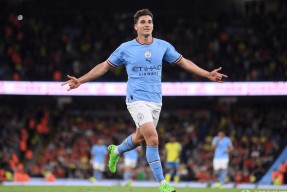 电竞竞猜-包含多特蒙德训练开放日，清晨外线爆发引欢呼，NBA常规赛在即，纪律约束更严格的词条